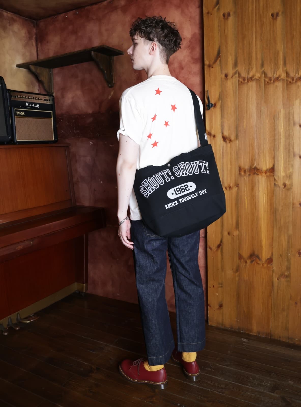 SHOUT! SHOUT! Shoulder Tote Bag〈Black〉