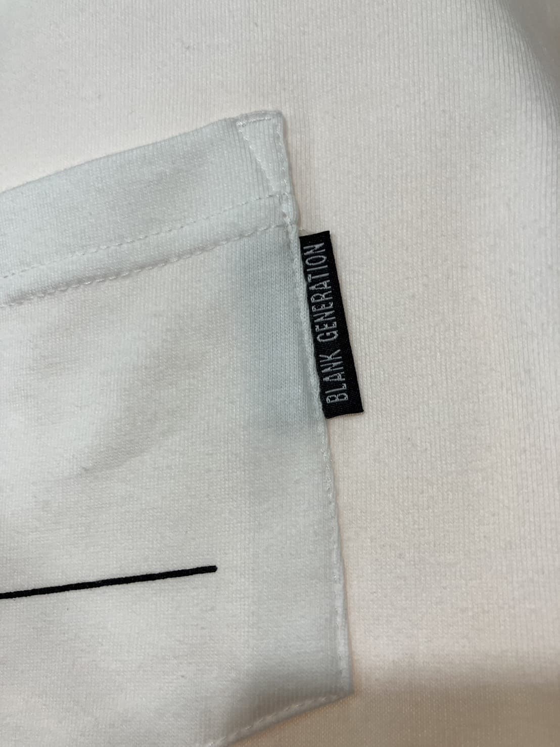 T-You Make Me〈White〉