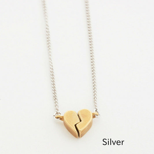 Kissing Necklace