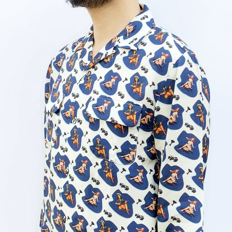 Original John(オリジナル ジョン) | ピンナップガール柄を全面にプリントした男心をくすぐる長袖オープンカラーシャツ〈Ivory〉 - Sopwith camel
