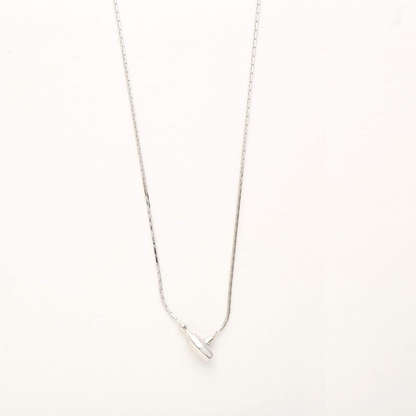 Aquvii(アクビ) | 商品タグをつけるエノキ(タグロック)がモチーフのネックレス Taglock necklace - Sopwith camel