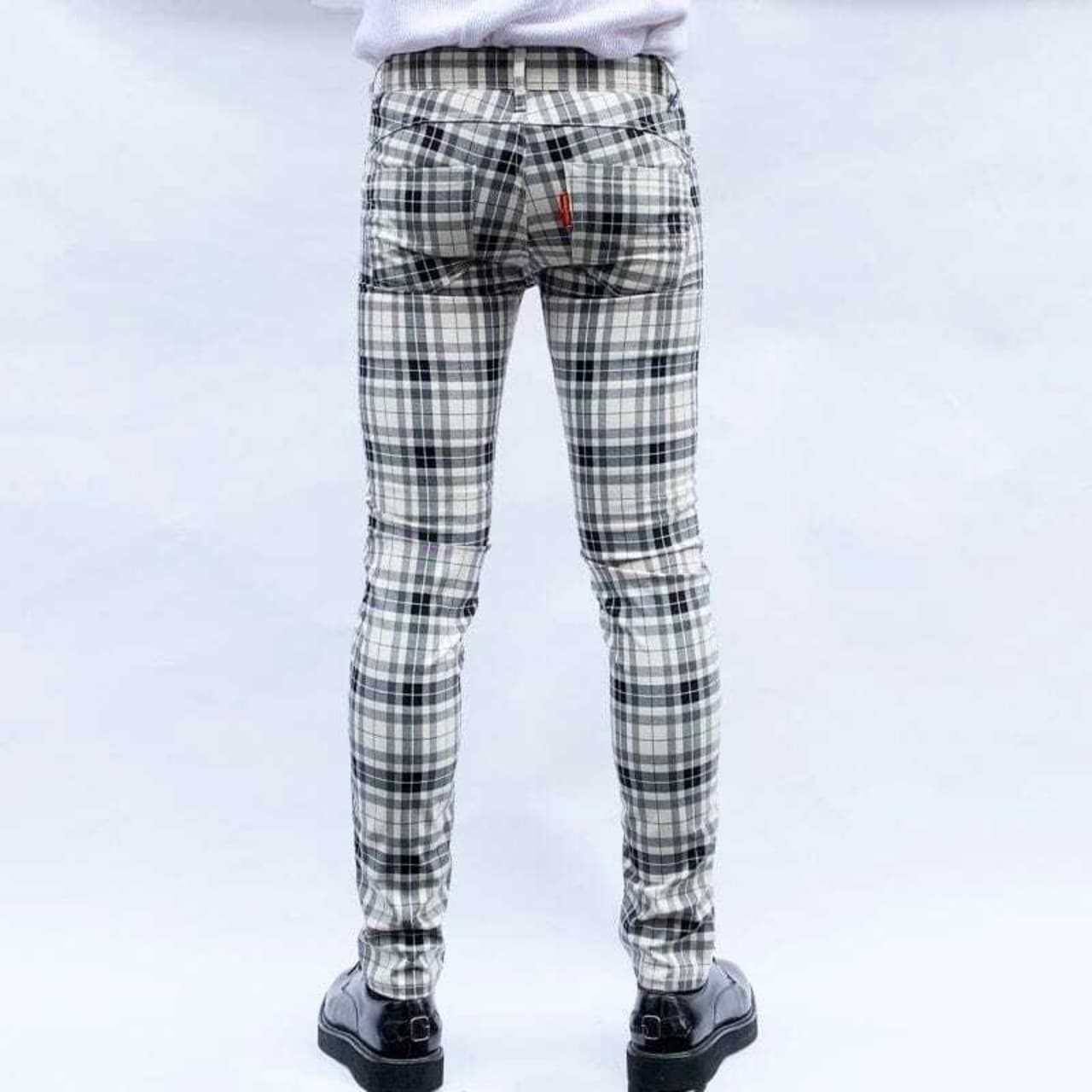 Kinky Narrow Pants