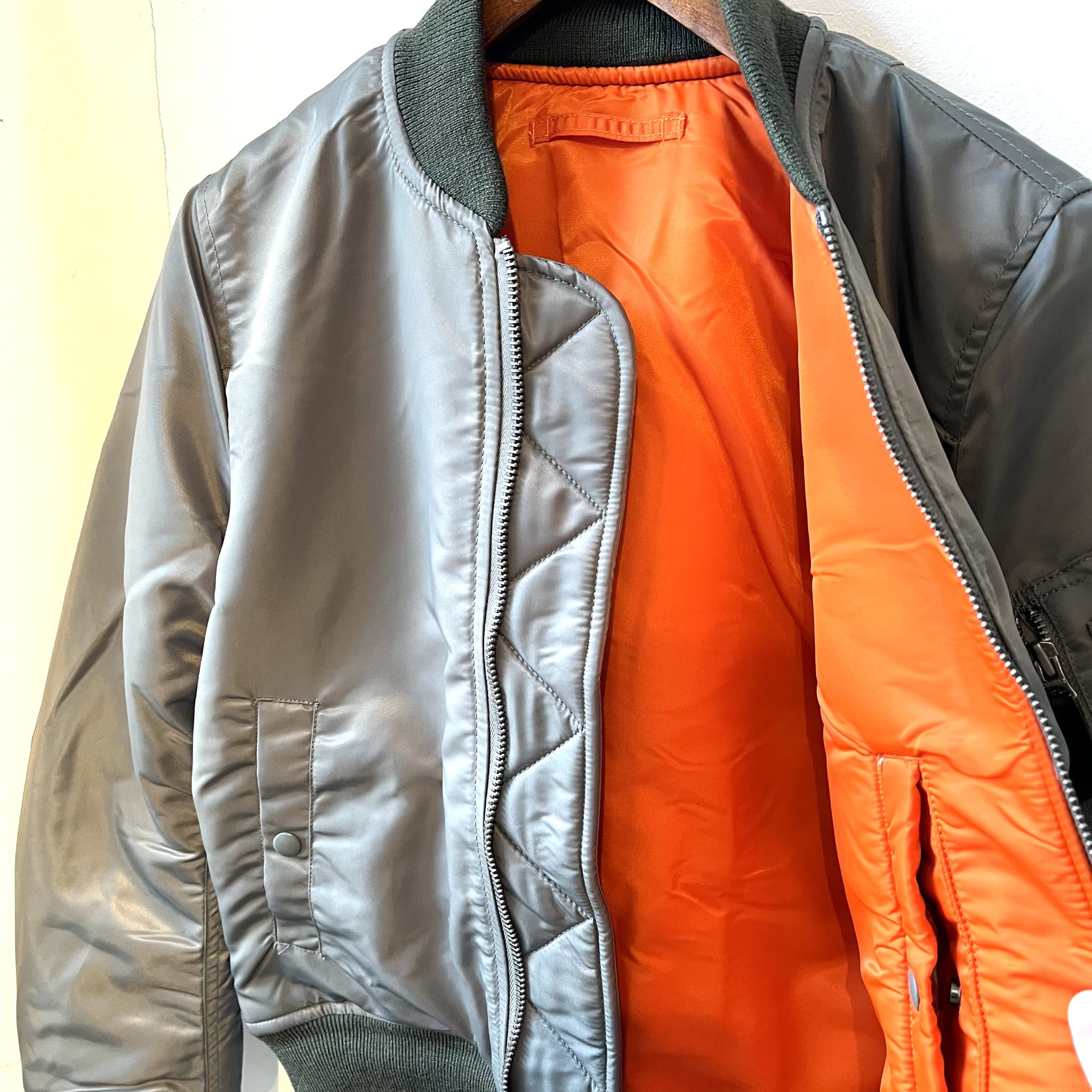 定番・傑作フライトジャケットMA-1 [MIL-J-8279D] レプリカ 1960