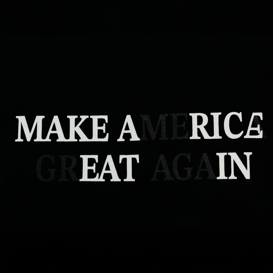 「MAKE A RICE EAT IN」T-shirt 【TAGDOESNOTMAKEYOU.】