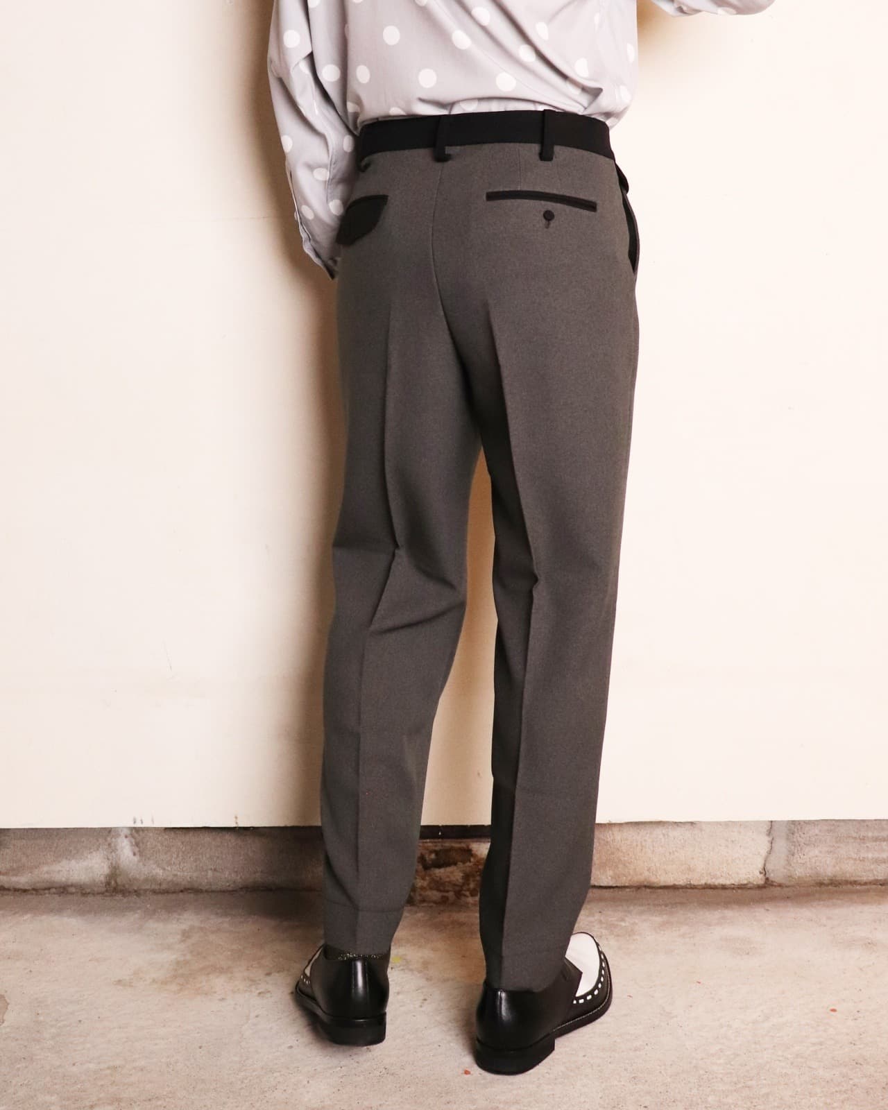 【2月入荷予定】Relaxing Peg Trousers