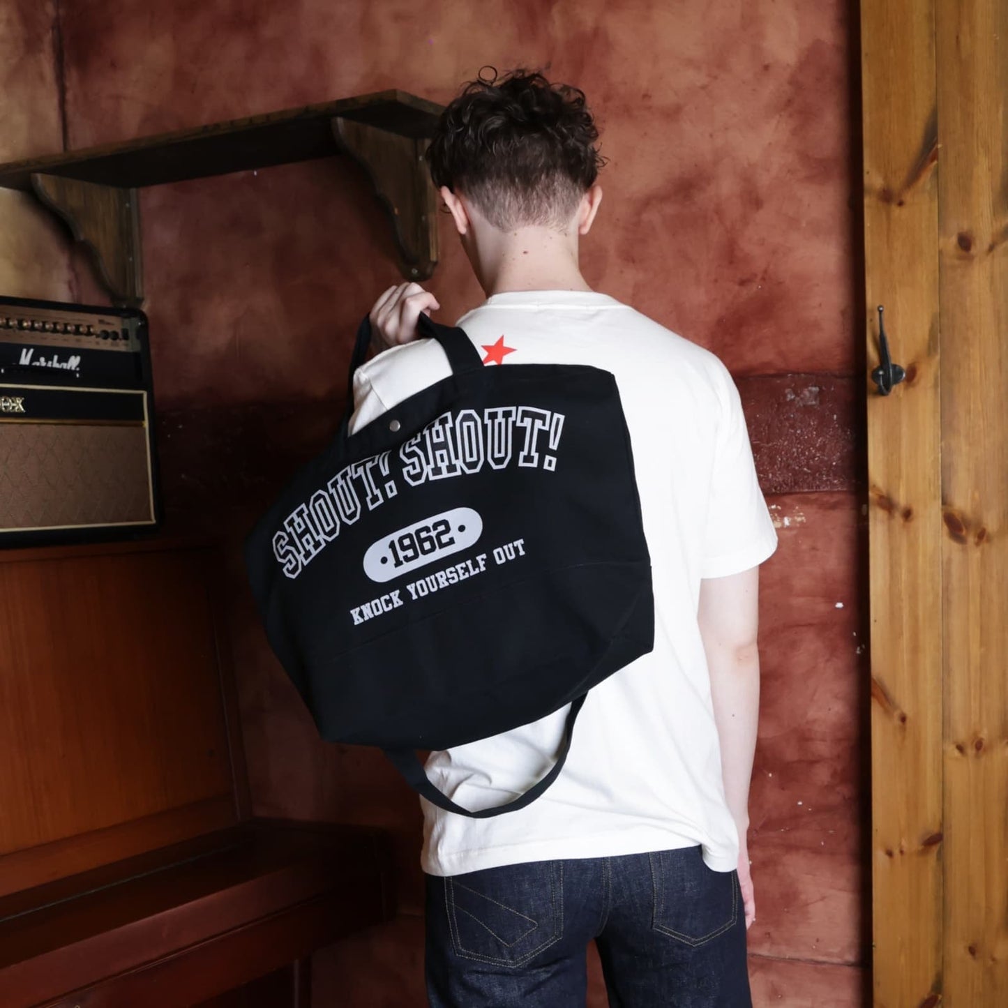 SHOUT! SHOUT! Shoulder Tote Bag〈Black〉