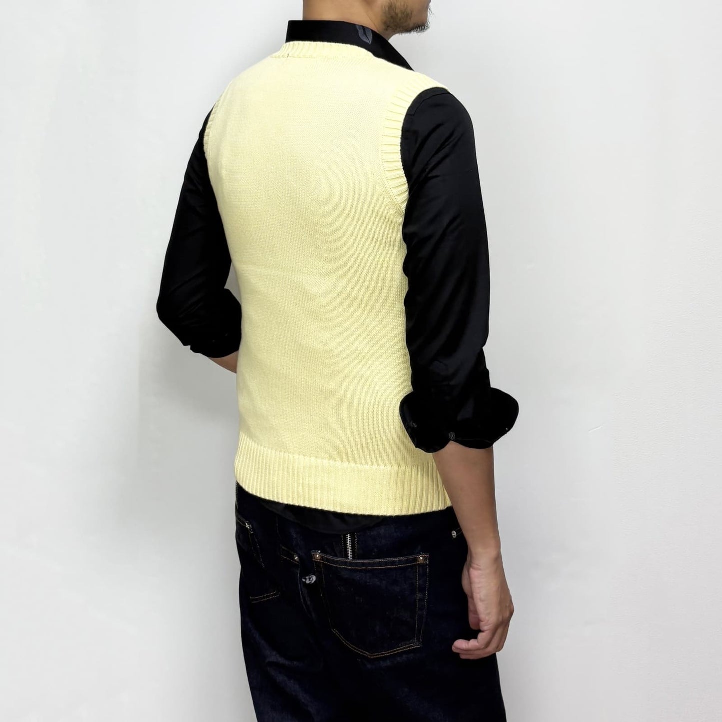 【8月発売予定】V-Neck Knit Vest