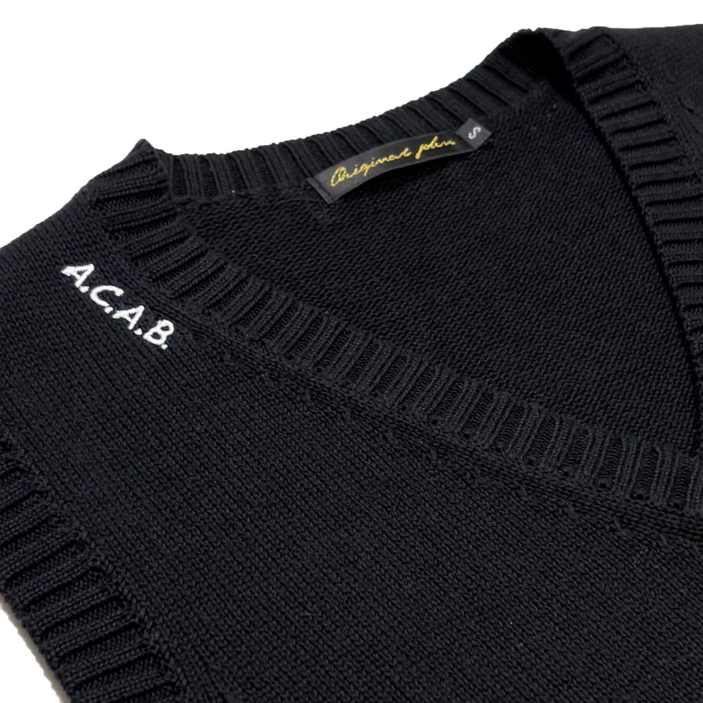 【8月発売予定】V-Neck Knit Vest