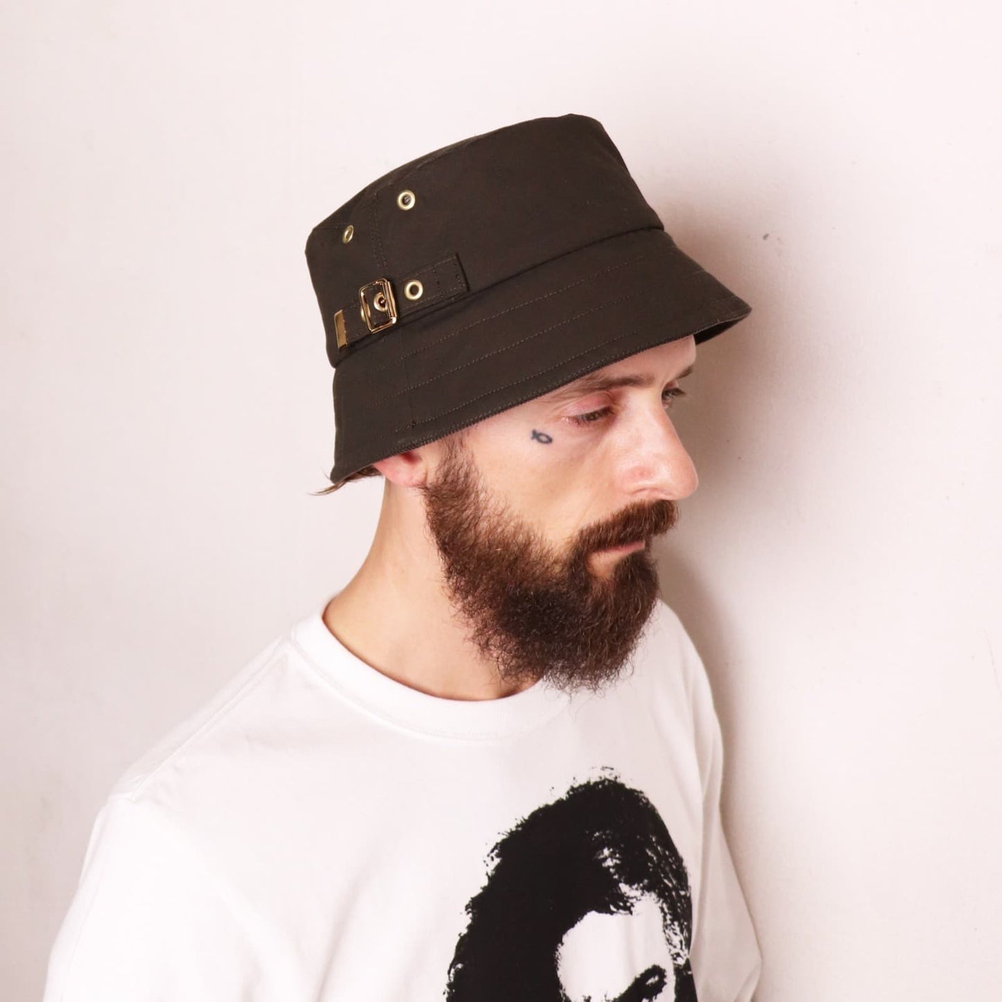 WAX-ish Bucket Hat〈Olive〉