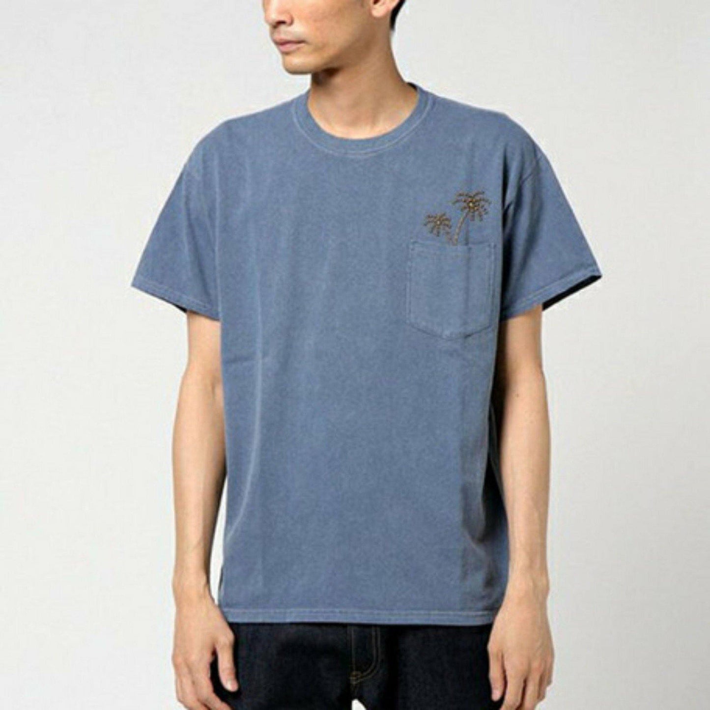 Studs PK Tee | ヤシの木をモチーフにしたスタッズ ポケットTシャツ - Sopwith camel