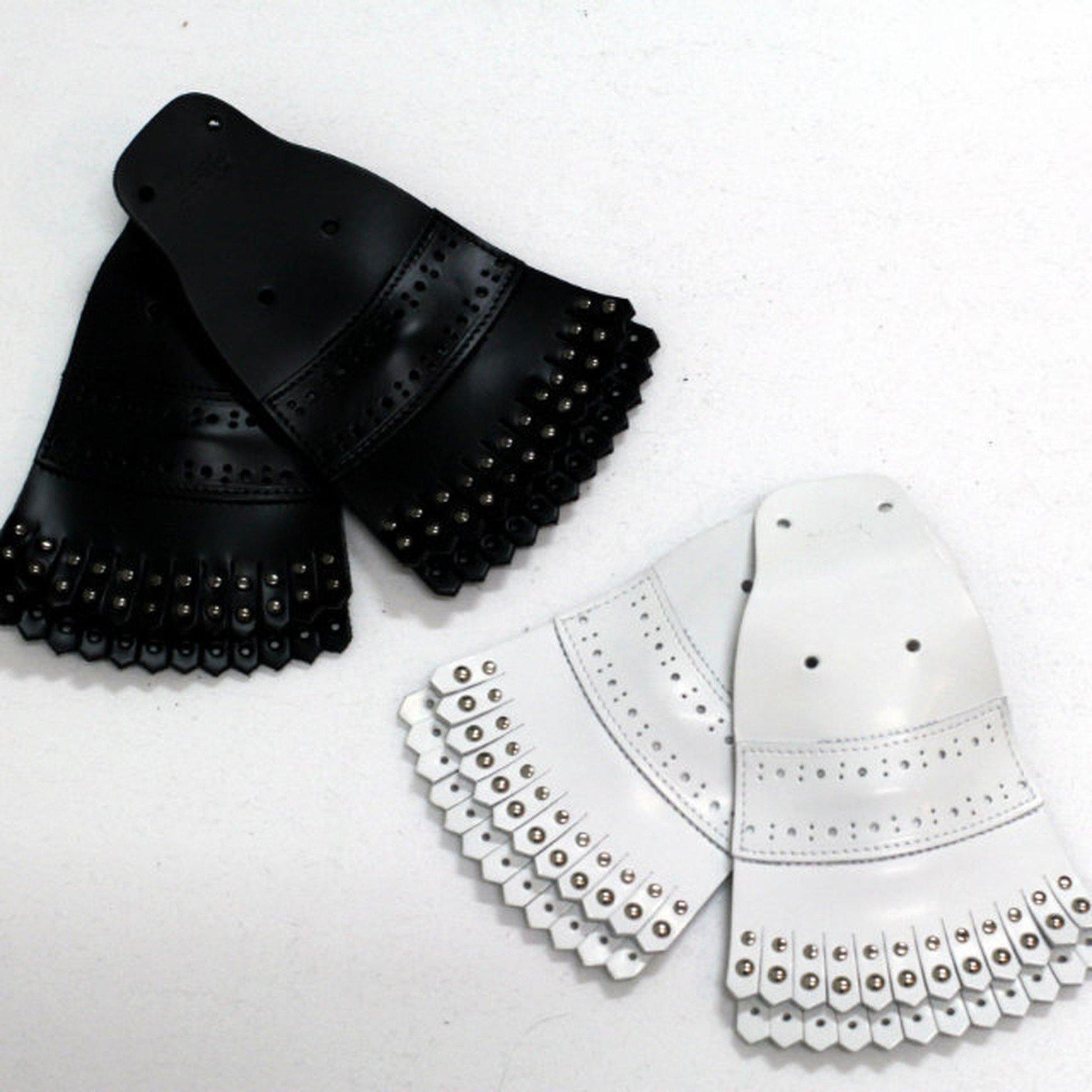 K,SNOBS | Studs Kiltie Tongue - Sopwith camel