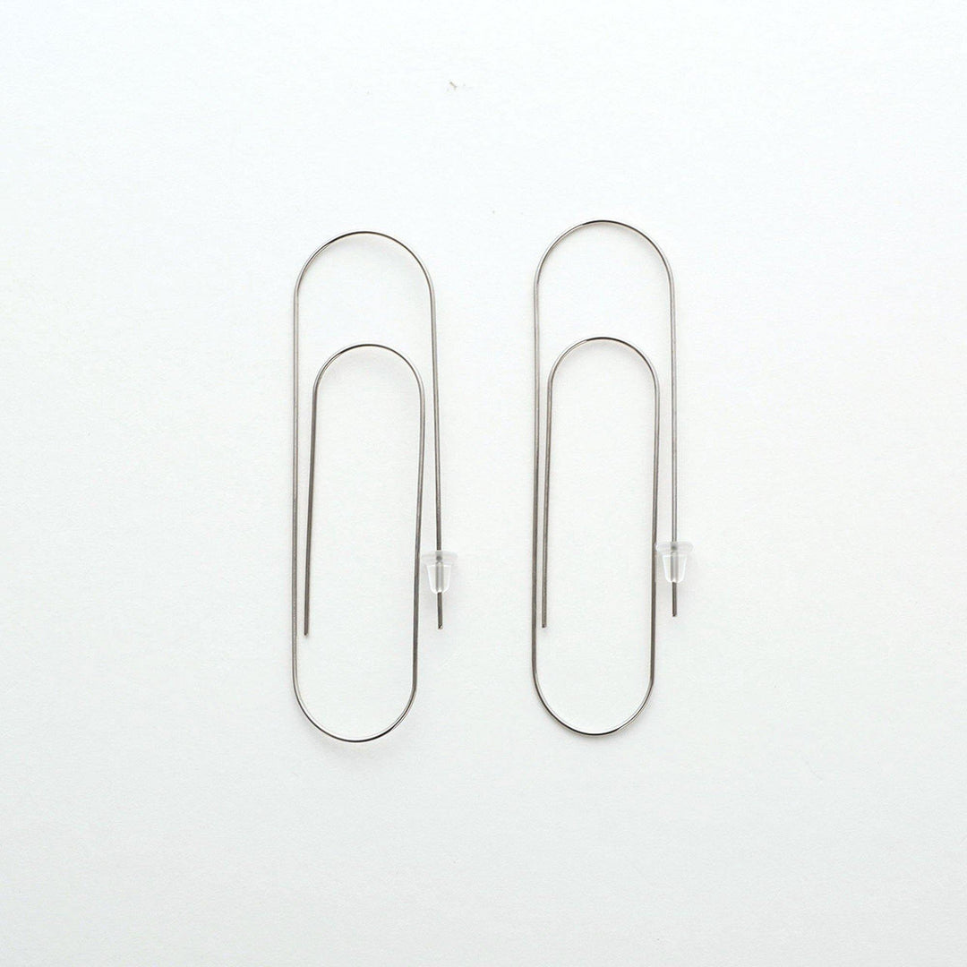 Aquvii(アクビ) | 大きめサイズのゼムクリップをモチーフにしたチタン製ピアス Titan clip pierce [aq.075] - Sopwith camel