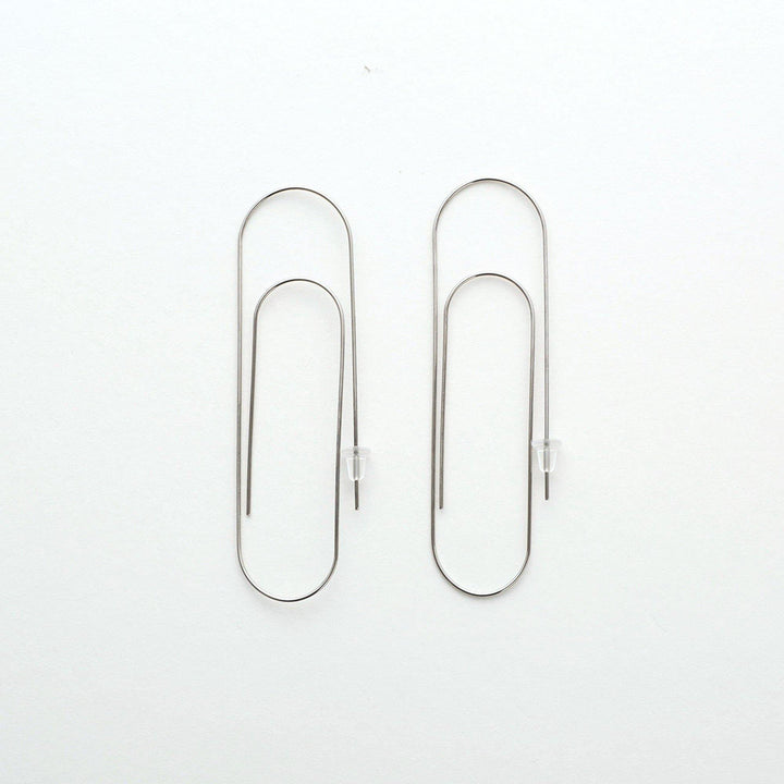 Aquvii(アクビ) | 大きめサイズのゼムクリップをモチーフにしたチタン製ピアス Titan clip pierce [aq.075] - Sopwith camel