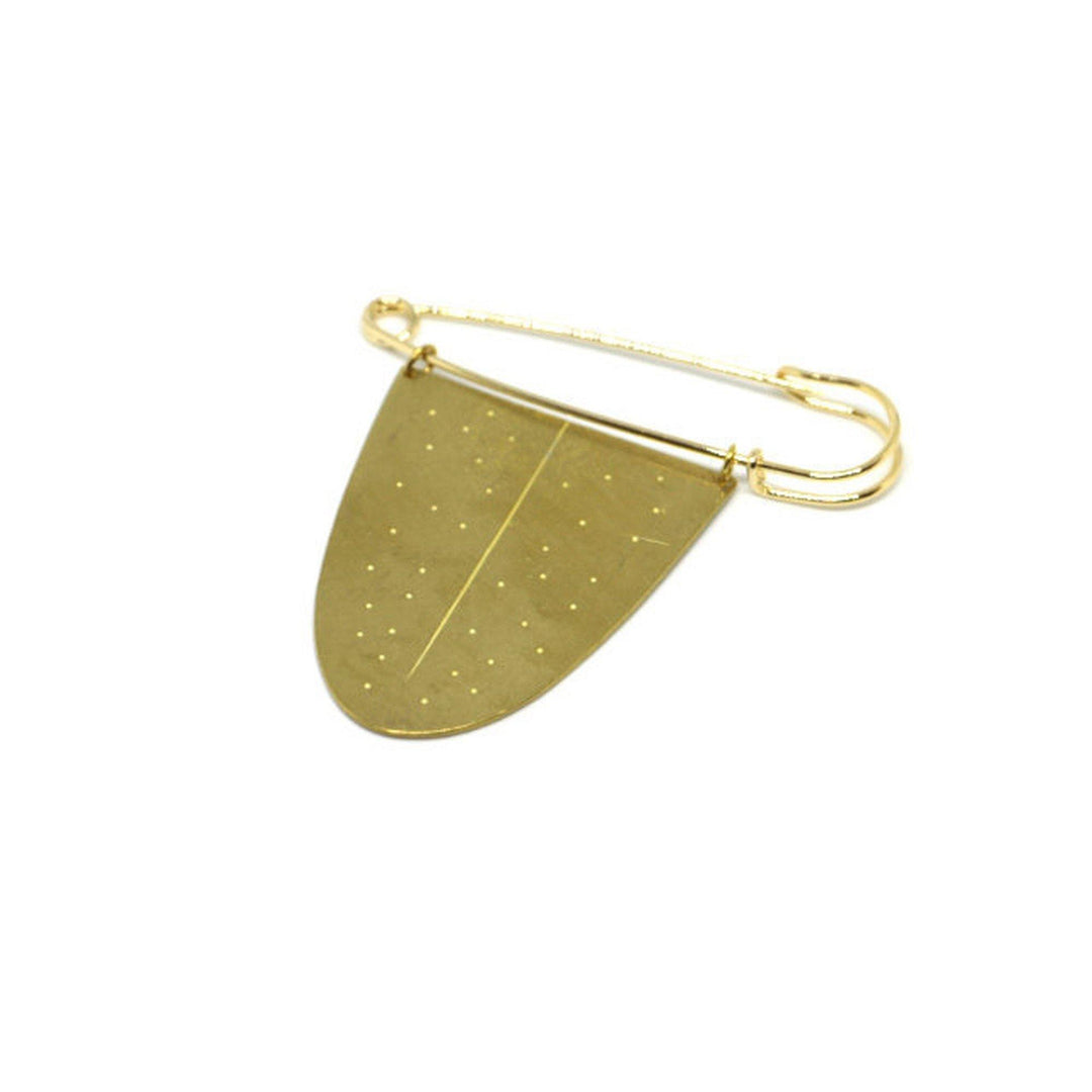 Aquvii(アクビ) | 舌(タン)をモチーフにしたブローチ Tongue broach [aq.023] - Sopwith camel