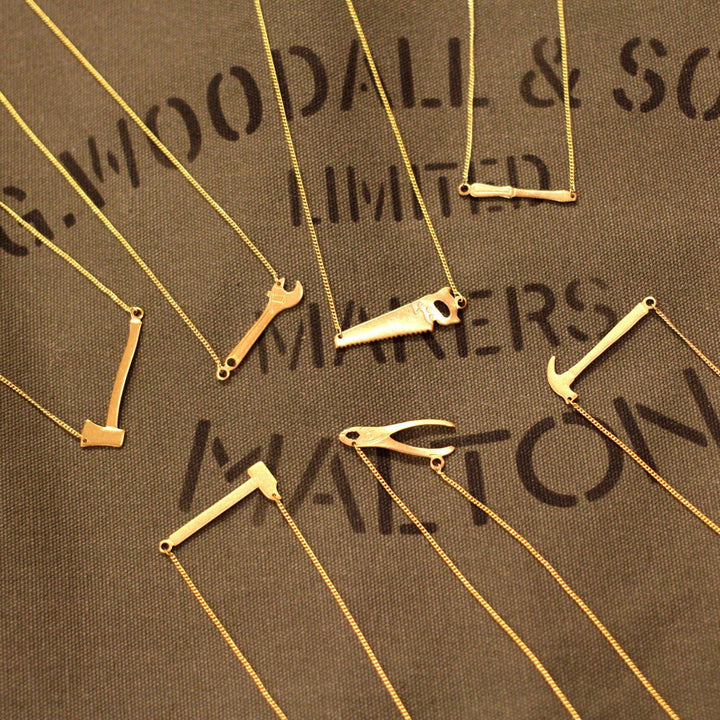 Aquvii(アクビ) | 道具箱の中の工具をモチーフにしたネックレス Tools necklace - Sopwith camel