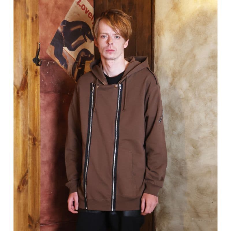 ライダースジャケット風ジップアップフーディ Brown 着用画像 正面