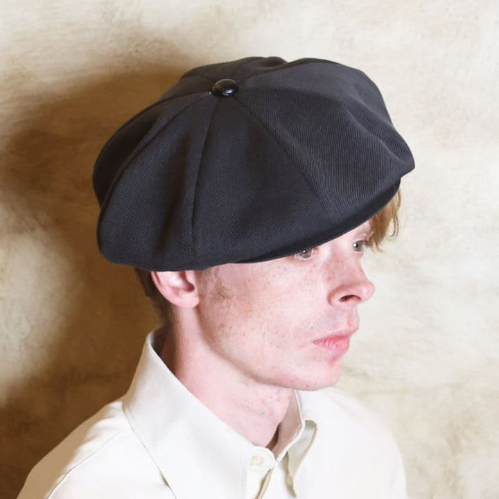 Original John (オリジナル ジョン) | ブリティッシュスタイルの定番の8面パネルキャスケット〈Charcoal〉 - Sopwith camel