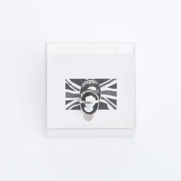Aquvii(アクビ) | ビンテージのカメオパーツを使ったピアス Blinds cameo Ring [aq.111] - Sopwith camel