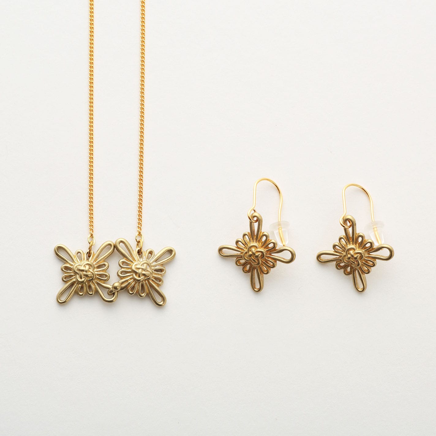 Aquvii(アクビ) | チャイナボタンをモチーフにしたアクセサリー(ネックレス・ピアス) China Button Series [aq.045] - Sopwith camel