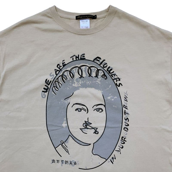 Original John(オリジナル ジョン) | "GOD SAVE THE QUEEN"デザインに手書きデザインを重ねたビッグシルエットTシャツ〈Sand〉 - Sopwith camel