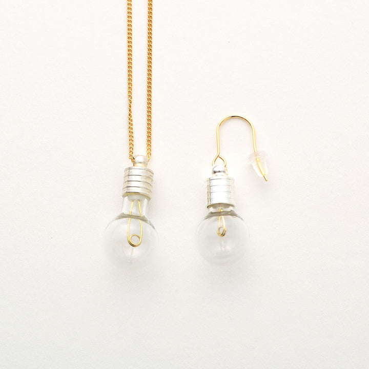 Aquvii(アクビ) | 豆電球をモチーフにしたピアスとネックレス Light bulb series [aq.017] - Sopwith camel