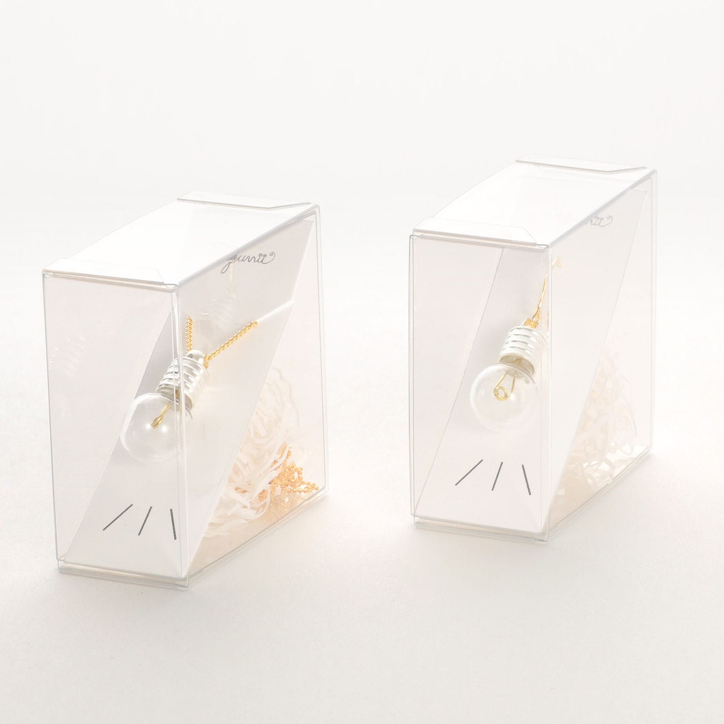 Aquvii(アクビ) | 豆電球をモチーフにしたピアスとネックレス Light bulb series [aq.017] - Sopwith camel