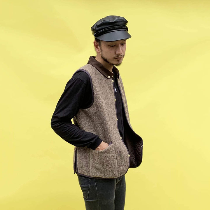 Original John(オリジナル ジョン) | 特別別注 キルティングライニングのツイードB.D.ベスト 〈Brown〉 - Sopwith camel