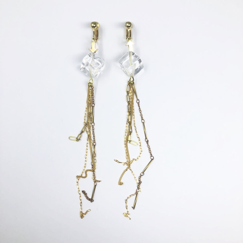 Aquvii(アクビ) | クリアパーツとチェーンの爽やかな印象の両耳イヤリング See through earring A - Sopwith camel
