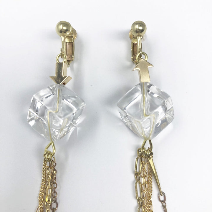 Aquvii(アクビ) | クリアパーツとチェーンの爽やかな印象の両耳イヤリング See through earring A - Sopwith camel
