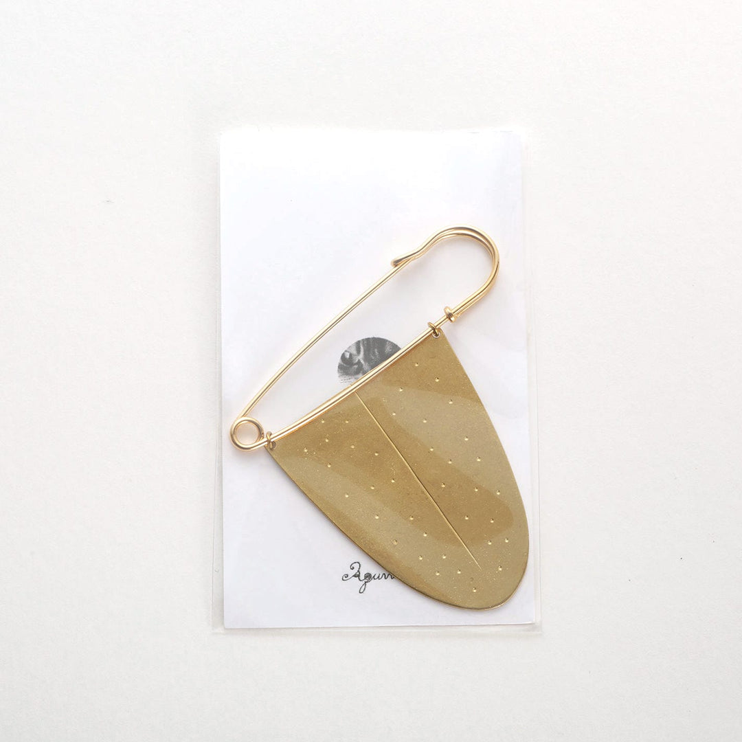 Aquvii(アクビ) | 舌(タン)をモチーフにしたブローチ Tongue broach [aq.023] - Sopwith camel