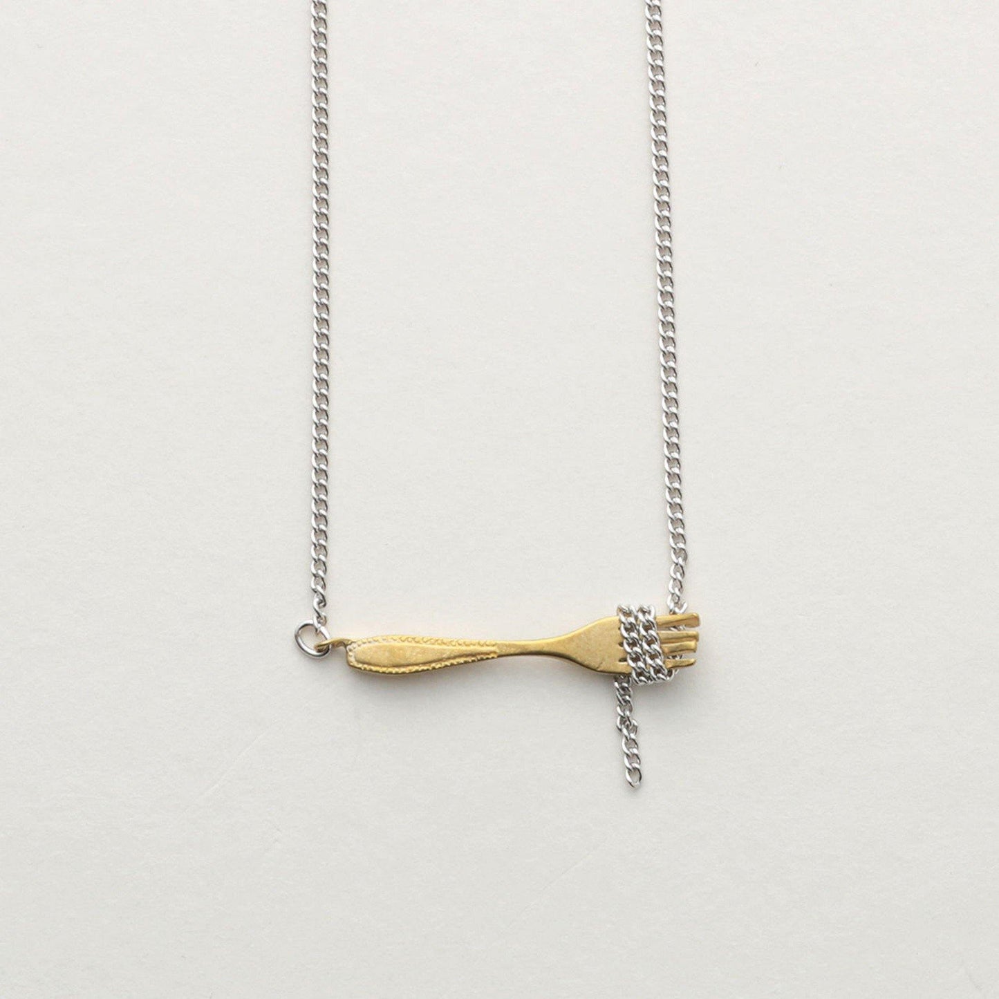 Aquvii(アクビ) | フォークに絡まるパスタをモチーフにしたアクセサリー(ネックレス・ピアス) Pasta series [aq.041] - Sopwith camel