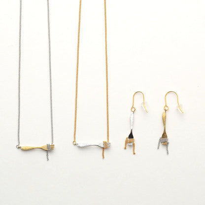 Aquvii(アクビ) | フォークに絡まるパスタをモチーフにしたアクセサリー(ネックレス・ピアス) Pasta series [aq.041] - Sopwith camel