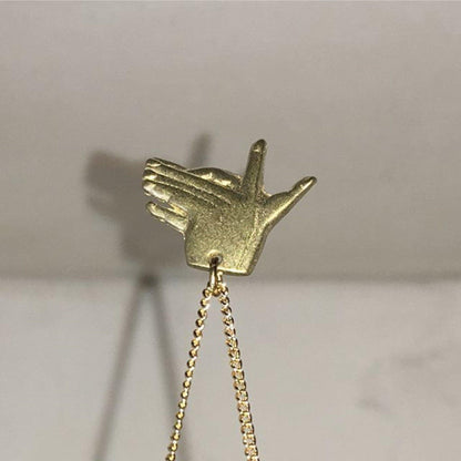 Aquvii(アクビ) | 手で作る影絵をモチーフにしたネックレス Hand shadow Necklace [aq.010] - Sopwith camel